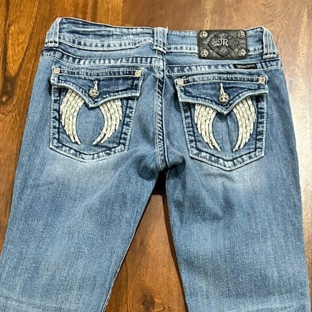 Miss Me Skinny Jeans Distressed Blue Denim Embroidered Wing Pockets Size 30